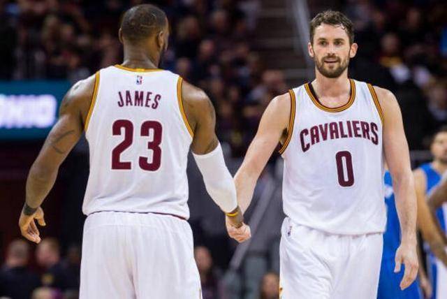 随之而来的 随之而来的